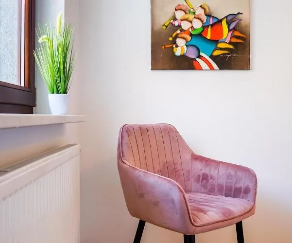 Mokotow Sunlight * وارسو