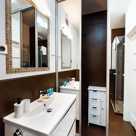 Mokotow Sunlight Apartment